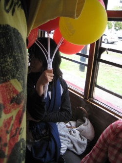 my fevret picture ever!balloons in the tram.